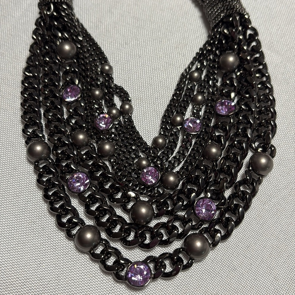 GIVENCHY Gun Metal Women’s Necklace. Excellent Condition. - Picture 3 of 3